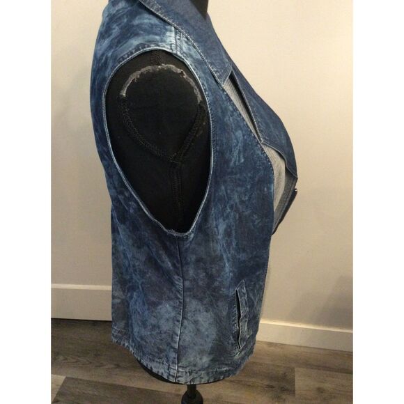 Chico's Chambray Denim Small 8-10 Sleeveless Jacket Zip Up Rhinestone - Picture 3 of 7